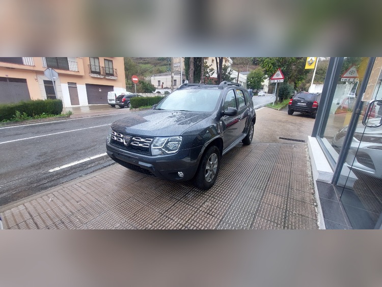 Dacia Duster 110cv 4x4 foto 3