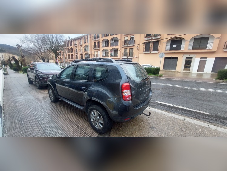 Dacia Duster 110cv 4x4 foto 9